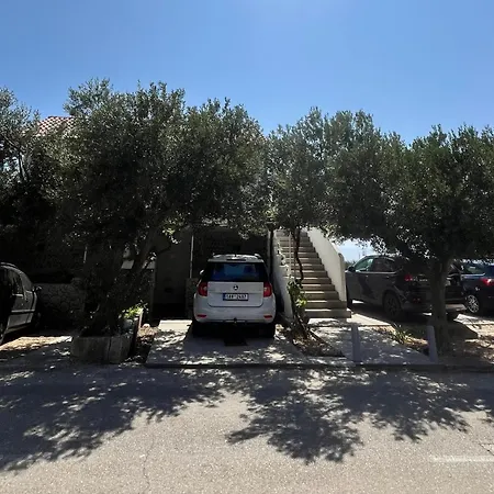 Апартаменти With Parking Space Ivan Dolac, Hvar - 22459 Іван Долац